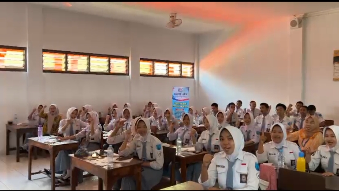 Daily Visit BPR JAS Bersama SMK Kesuma Margoyoso